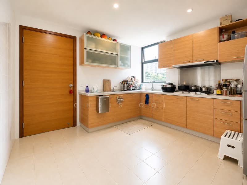 Kim Keat Gardens, 6 Kim Keat Road, 3 Bedrooms, 1,399 sqft, Condominium For Sale, by Chris Ooi, 500134994 - Kitchen - PropertyGuru.com.sg