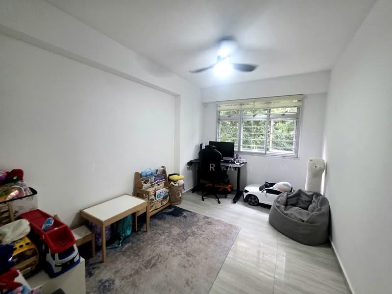 487C Choa Chu Kang Avenue 5, 487C Choa Chu Kang Avenue 5, 3 Bedrooms, 1,000 sqft, HDB Flat For Sale, by Faizal Rahim, 500134995 - Study - PropertyGuru.com.sg