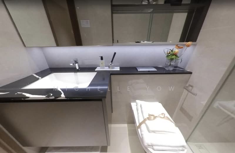One Marina Gardens, 3 Marina Gardens Lane, 3 Bedrooms, 904 sqft, Apartment For Sale, by Michelle Yow, 500134997 - Bathroom - PropertyGuru.com.sg