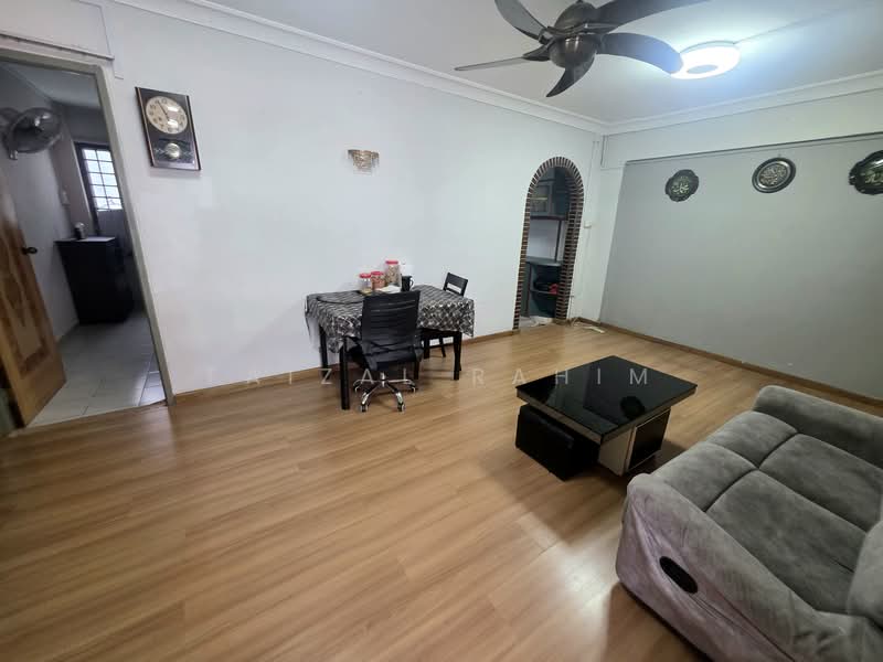 431 Bukit Panjang Ring Road, 431 Bukit Panjang Ring Road, 3 Bedrooms, 904 sqft, HDB Flat For Sale, by Faizal Rahim, 500135005 - Living Room - PropertyGuru.com.sg