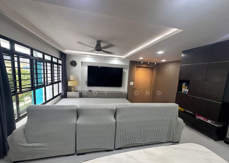 634 Jurong West Street 65, 634 Jurong West Street 65, 3 Bedrooms, 1,184 sqft, HDB Flat For Sale, by Sandy Hong, 500135007 - Living Room - PropertyGuru.com.sg