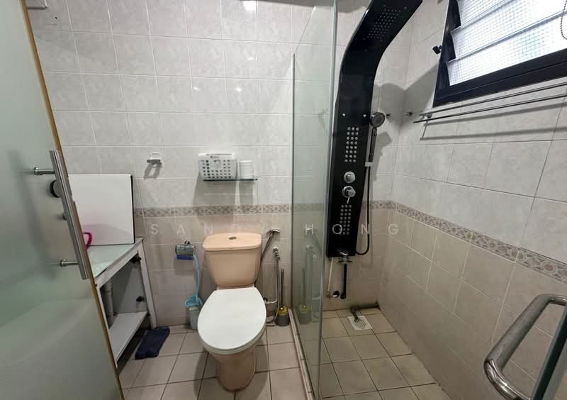 634 Jurong West Street 65, 634 Jurong West Street 65, 3 Bedrooms, 1,184 sqft, HDB Flat For Sale, by Sandy Hong, 500135007 - Bathroom - PropertyGuru.com.sg
