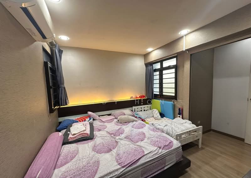 634 Jurong West Street 65, 634 Jurong West Street 65, 3 Bedrooms, 1,184 sqft, HDB Flat For Sale, by Sandy Hong, 500135007 - Bedroom - PropertyGuru.com.sg