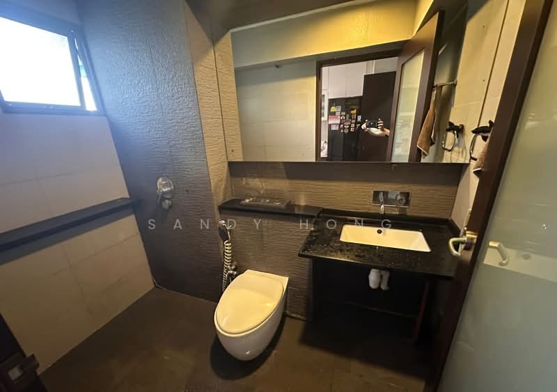 634 Jurong West Street 65, 634 Jurong West Street 65, 3 Bedrooms, 1,184 sqft, HDB Flat For Sale, by Sandy Hong, 500135007 - Bathroom - PropertyGuru.com.sg