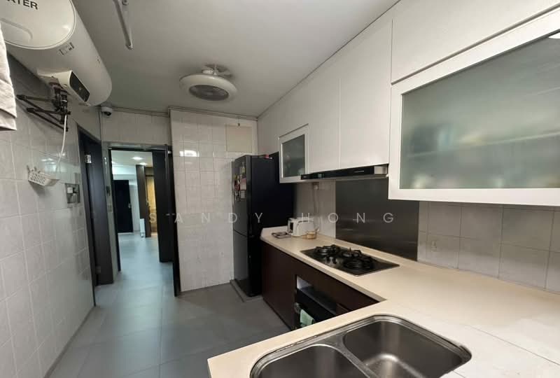 634 Jurong West Street 65, 634 Jurong West Street 65, 3 Bedrooms, 1,184 sqft, HDB Flat For Sale, by Sandy Hong, 500135007 - Kitchen - PropertyGuru.com.sg