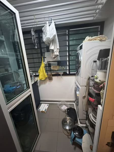 669B Edgefield Plains, 669B Edgefield Plains, 3 Bedrooms, 1,001 sqft, HDB Flat For Sale, by Jialin Huang, 500135012 - Balcony - PropertyGuru.com.sg