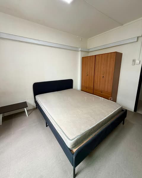 175 Bukit Batok West Avenue 8, 175 Bukit Batok West Avenue 8, Room Rental, 120 sqft, HDB Flat For Rent, by Calvin Ting, 500135020 - Bedroom - PropertyGuru.com.sg