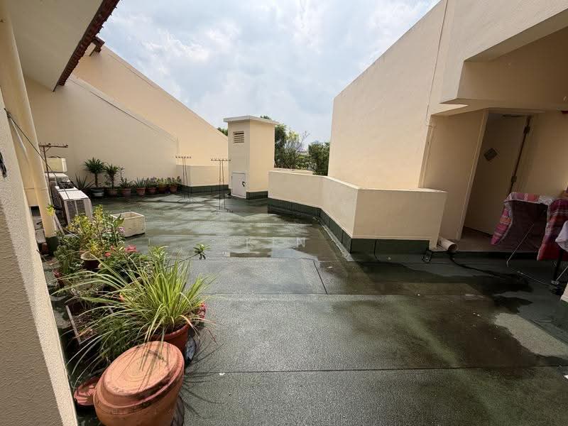 Villa Marina, 29 Jalan Sempadan, East Coast / Marine Parade, 4 Bedrooms, 2,024 sqft, Condominium For Sale, by Ken Leong, 500135024 - Roof - PropertyGuru.com.sg