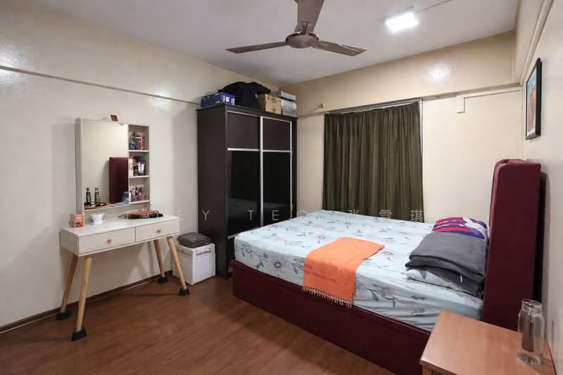 319 Ang Mo Kio Avenue 1, 319 Ang Mo Kio Avenue 1, 3 Bedrooms, 785 sqft, HDB Flat For Sale, by Joey Teo 张雪琪, 500135026 - Bedroom - PropertyGuru.com.sg