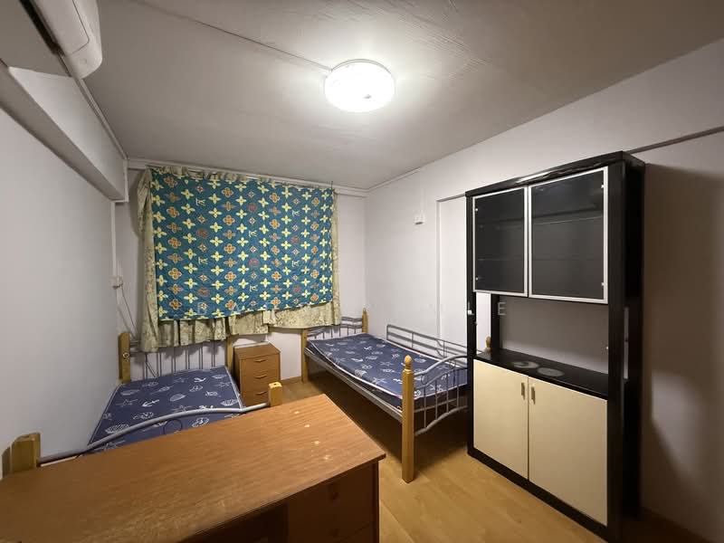 293 Yishun Street 22, 293 Yishun Street 22, Room Rental, 120 sqft, HDB Flat For Rent, by Badd Ramle, 500135028 - Bedroom - PropertyGuru.com.sg