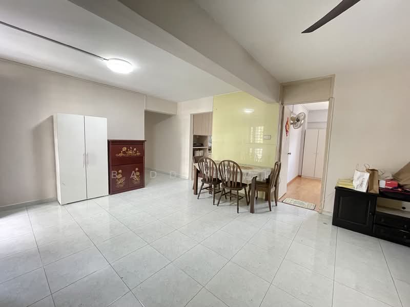 293 Yishun Street 22, 293 Yishun Street 22, Room Rental, 120 sqft, HDB Flat For Rent, by Badd Ramle, 500135028 - Living Room - PropertyGuru.com.sg