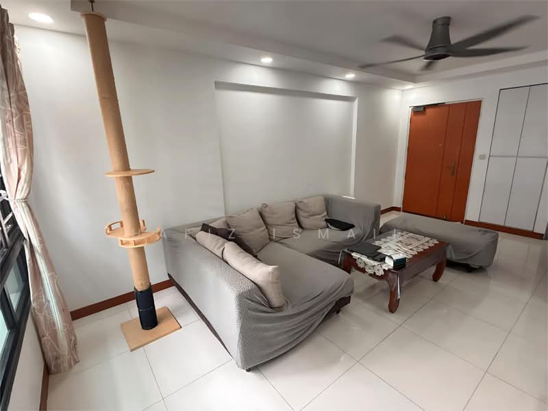 817B Keat Hong Link, 817B Keat Hong Link, 3 Bedrooms, 990 sqft, HDB Flat For Sale, by Hafiz Ismail, 500135033 - Living Room - PropertyGuru.com.sg