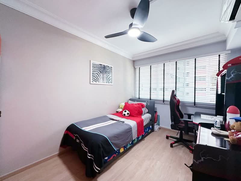 424 Hougang Avenue 6, 424 Hougang Avenue 6, 3 Bedrooms, 1,130 sqft, HDB Flat For Sale, by Lin Tan, 500135039 - Bedroom - PropertyGuru.com.sg