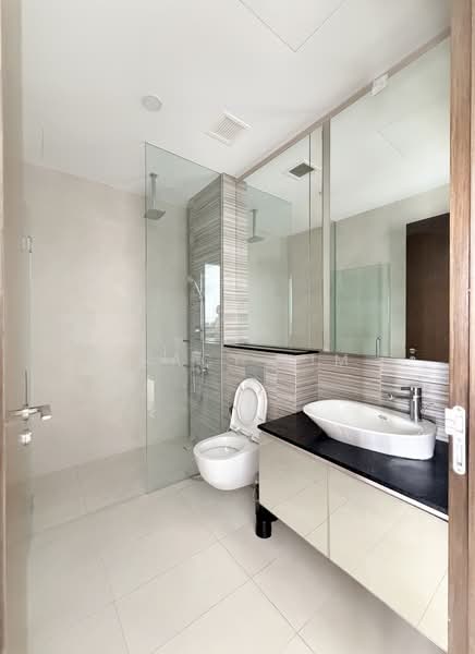 Kallang Riverside, 51 Kampong Bugis, 1 Bedroom, 517 sqft, Condominium For Rent, by Tracy Lim, 500135073 - Bathroom - PropertyGuru.com.sg