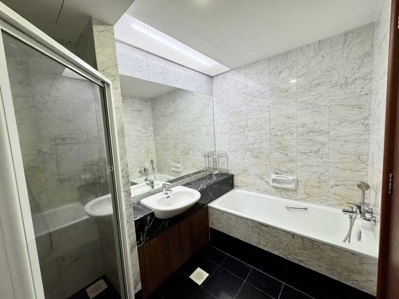 The Clearwater, 8 Bedok Reservoir View, Room Rental, 300 sqft, Condominium For Rent, by Phoebe Ang, 500135079 - Bathroom - PropertyGuru.com.sg