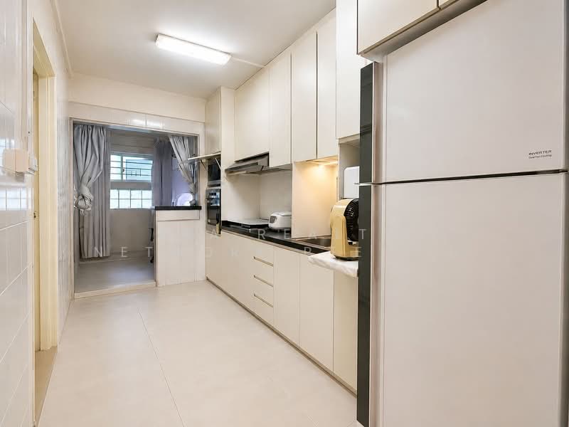 556 Woodlands Drive 53, 556 Woodlands Drive 53, 3 Bedrooms, 1,238 sqft, HDB Flat For Sale, by MELISSA YEO, 500135082 - Kitchen - PropertyGuru.com.sg