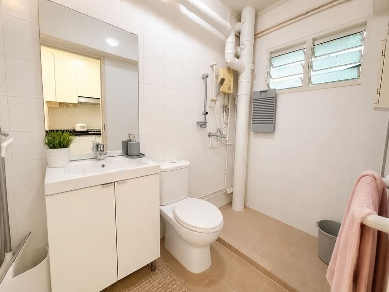 556 Woodlands Drive 53, 556 Woodlands Drive 53, 3 Bedrooms, 1,238 sqft, HDB Flat For Sale, by MELISSA YEO, 500135082 - Bathroom - PropertyGuru.com.sg