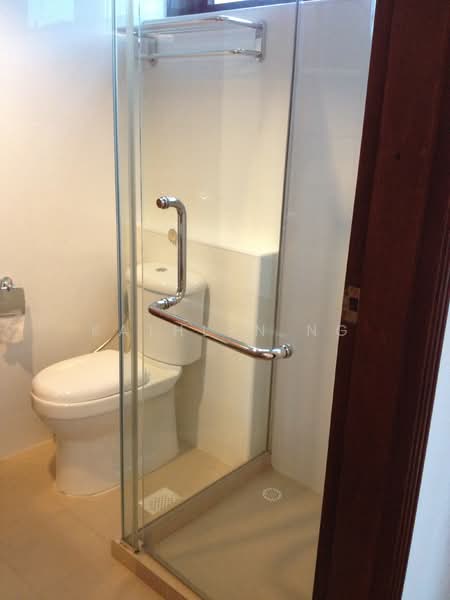 Leonie Gardens, 23 Leonie Hill, 4 Bedrooms, 2,540 sqft, Condominium For Sale, by Kathlyn Ng, 500135084 - Bathroom - PropertyGuru.com.sg