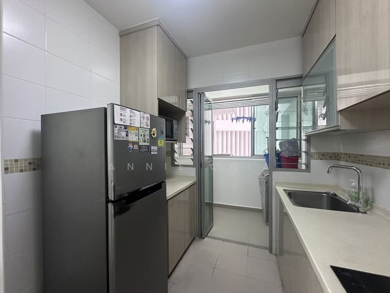 591A Montreal Link, 591A Montreal Link, 2 Bedrooms, 732 sqft, HDB Flat For Rent, by Annie Chia, 500135099 - Kitchen - PropertyGuru.com.sg