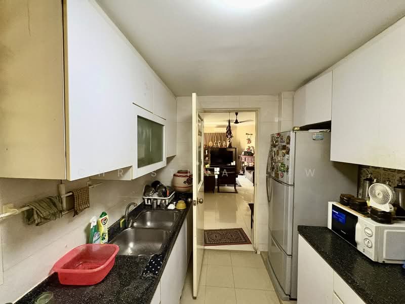 Bullion Park, 168 Lentor Loop, 2 Bedrooms, 807 sqft, Condominium For Sale, by Christina Liew, 500135113 - Kitchen - PropertyGuru.com.sg
