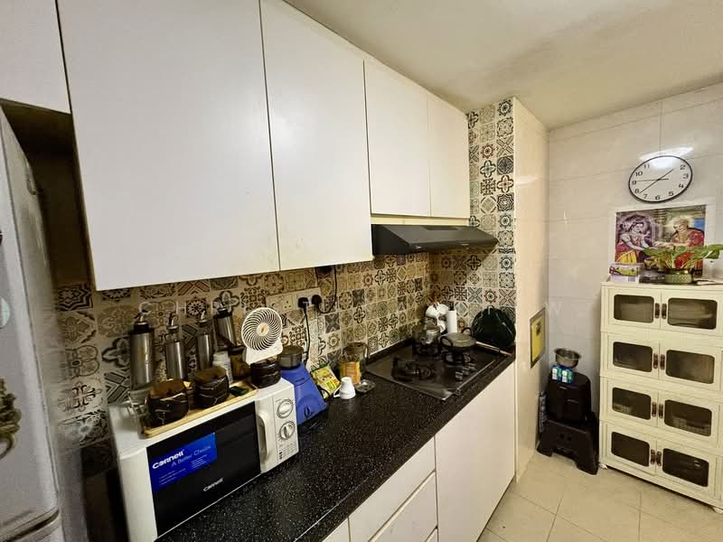 Bullion Park, 168 Lentor Loop, 2 Bedrooms, 807 sqft, Condominium For Sale, by Christina Liew, 500135113 - Kitchen - PropertyGuru.com.sg