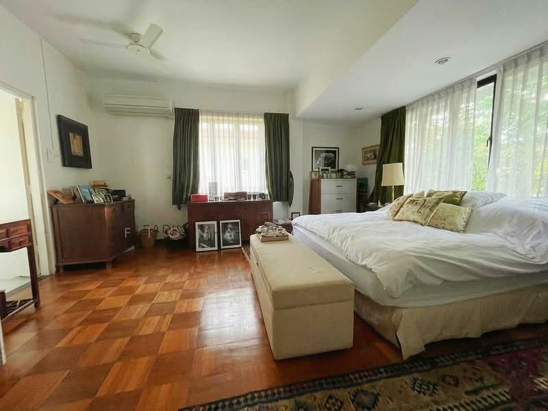 ⭐️Serious Seller⭐️Best Value⭐️Nice Plot⭐️Fiona 国凤 8218☎️5108, Namly Crescent, Namly Rise, Namly Avenue, Namly Grove, Namly Garden, Namly Drive, Lim Tai See Walk, Allamanda Grove, Jalan Lim Tai See, Jalan Ampang, Coronation Road West, 5 Bedrooms, 3,500 sqft, Detached House For Sale, by Fiona Yin 国凤, 500135129 - Bedroom - PropertyGuru.com.sg