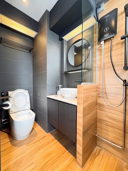 243 Bishan Street 22, 243 Bishan Street 22, 3 Bedrooms, 1,130 sqft, HDB Flat For Sale, by Clement Tan, 500135131 - Common Bathroom - PropertyGuru.com.sg
