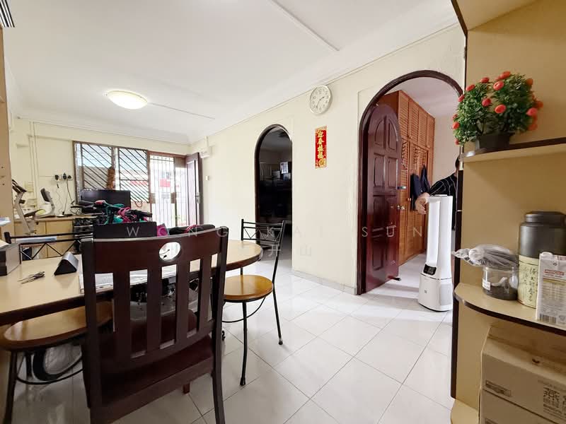 468 North Bridge Road, 468 North Bridge Road, 2 Bedrooms, 646 sqft, HDB Flat For Rent, by Wong Kai Sun  黄开山, 500135142 - Living Room - PropertyGuru.com.sg