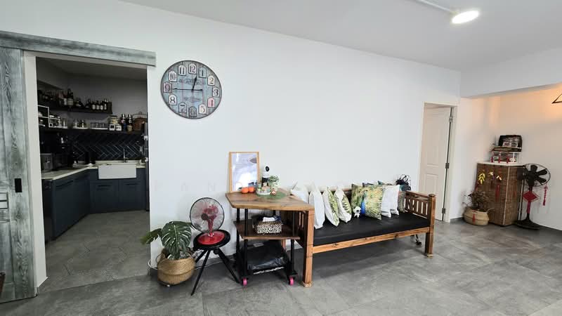 713 Tampines Street 71, 713 Tampines Street 71, 3 Bedrooms, 120 sqft, HDB Flat For Sale, by Panda Aqil, 500135143 - Living Room - PropertyGuru.com.sg
