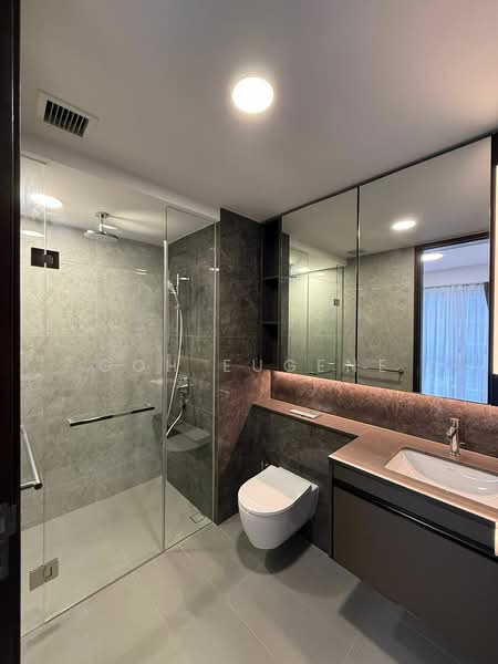 Tembusu Grand, 94 Jalan Tembusu, 2 Bedrooms, 743 sqft, Condominium For Rent, by Goh Eugene, 500135145 - Bathroom - PropertyGuru.com.sg