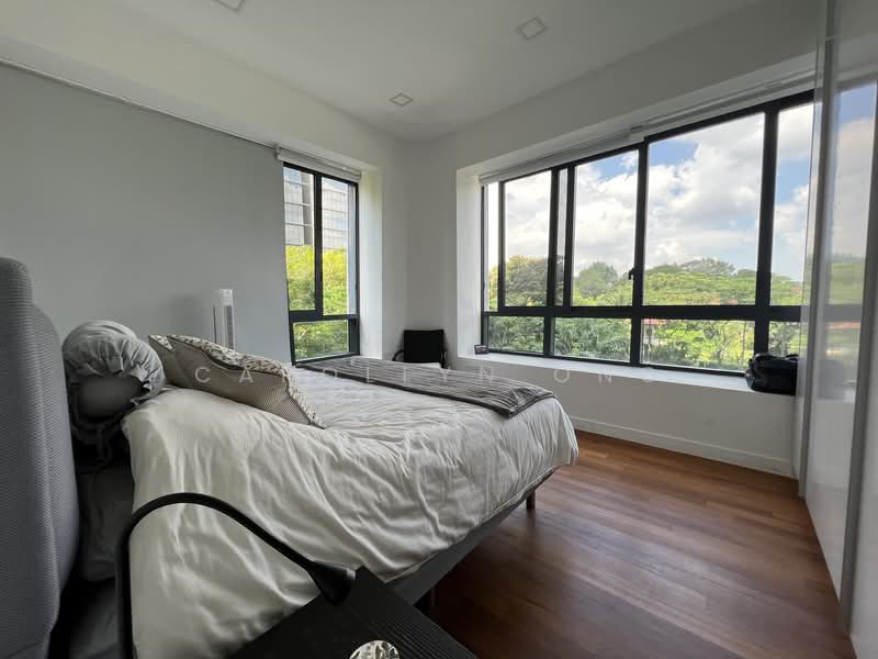 d'Leedon (Former Farrer Court), 3 Leedon Heights, 3 Bedrooms, 1,453 sqft, Condominium For Sale, by Carollyn Ong, 500135162 - Master Bedroom - PropertyGuru.com.sg