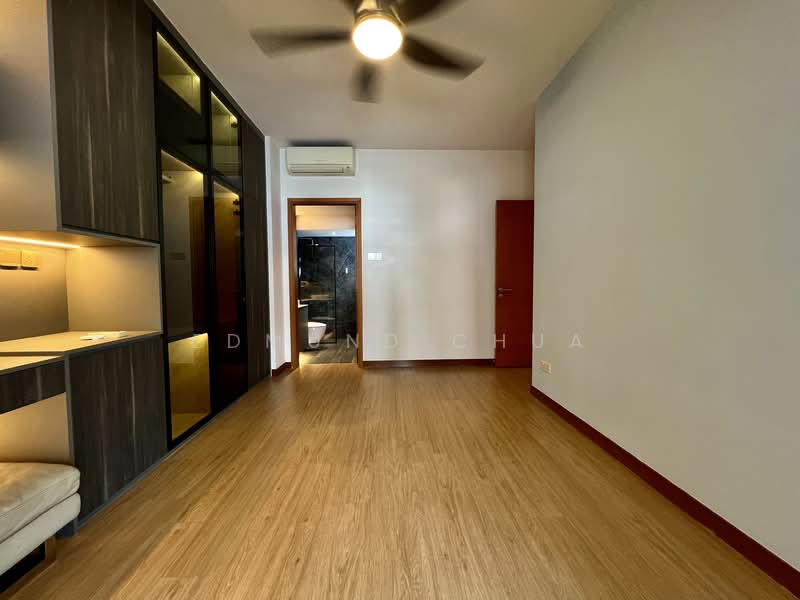 The Linear, 886 Upper Bukit Timah Road, 3 Bedrooms, 1,722 sqft, Apartment For Rent, by Edmund Chua, 500135172 - Master Bedroom - PropertyGuru.com.sg