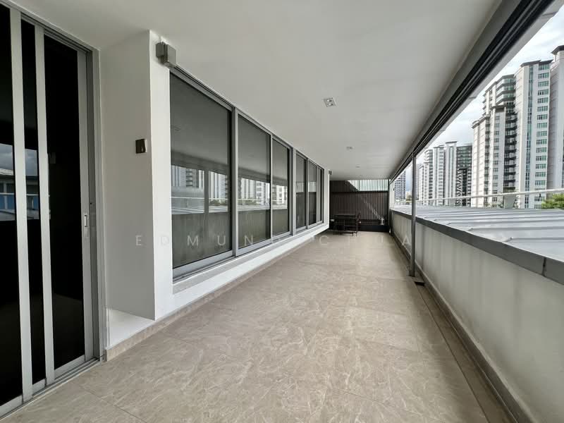 The Linear, 886 Upper Bukit Timah Road, 3 Bedrooms, 1,722 sqft, Apartment For Rent, by Edmund Chua, 500135172 - Balcony - PropertyGuru.com.sg