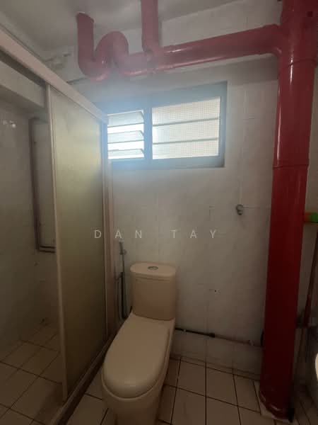 776 Woodlands Crescent, 776 Woodlands Crescent, 3 Bedrooms, 1,087 sqft, HDB Flat For Sale, by Dan Tay, 500135180 - Bathroom - PropertyGuru.com.sg