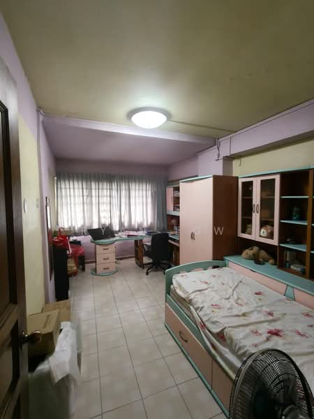 317 Jurong East Street 31, 317 Jurong East Street 31, 3 Bedrooms, 1,453 sqft, HDB Flat For Sale, by Ryan Low, 500135190 - Bedroom - PropertyGuru.com.sg