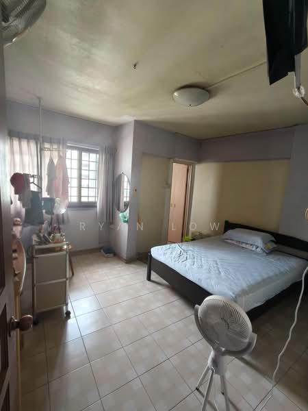 317 Jurong East Street 31, 317 Jurong East Street 31, 3 Bedrooms, 1,453 sqft, HDB Flat For Sale, by Ryan Low, 500135190 - Bedroom - PropertyGuru.com.sg