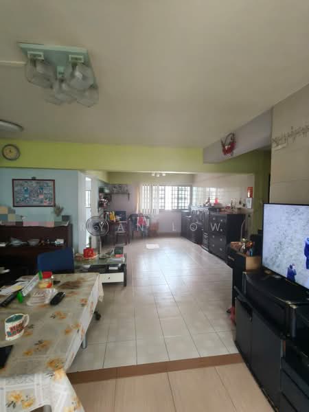 317 Jurong East Street 31, 317 Jurong East Street 31, 3 Bedrooms, 1,453 sqft, HDB Flat For Sale, by Ryan Low, 500135190 - Living Room - PropertyGuru.com.sg