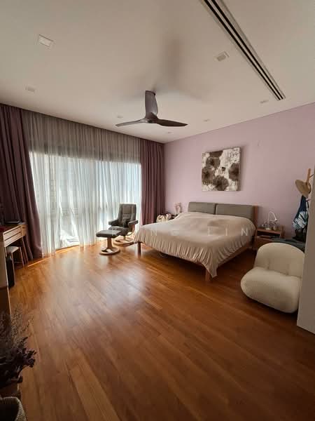 Freehold Cluster House at Lorong Chuan, Chiltern Drive, 5 Bedrooms, 5,307 sqft, Cluster House For Sale, by Er Kang Lin, 500135194 - Bedroom - PropertyGuru.com.sg
