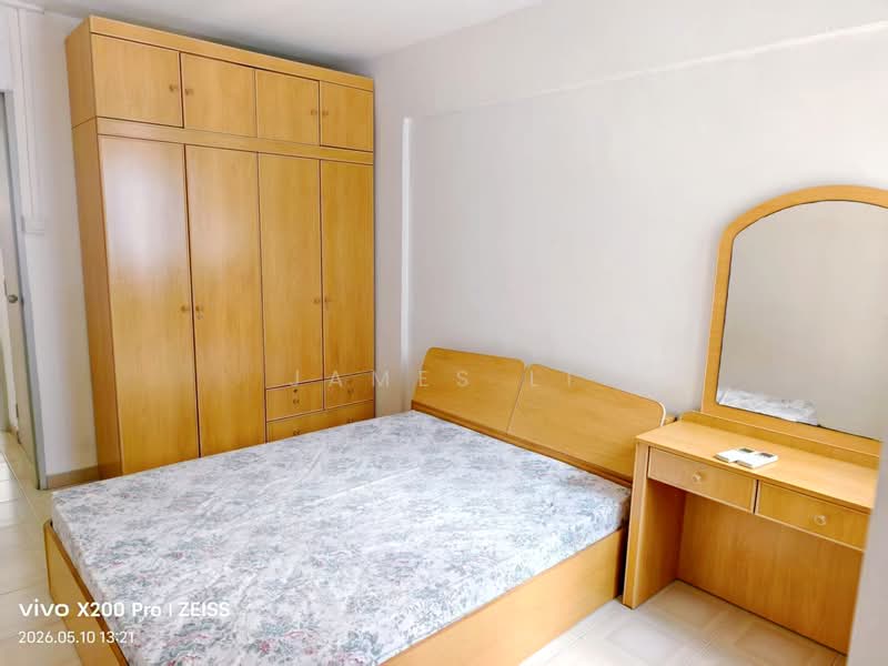 135 Bukit Batok West Avenue 6, 135 Bukit Batok West Avenue 6, 2 Bedrooms, 798 sqft, HDB Flat For Rent, by James Li, 500135195 - Bedroom - PropertyGuru.com.sg