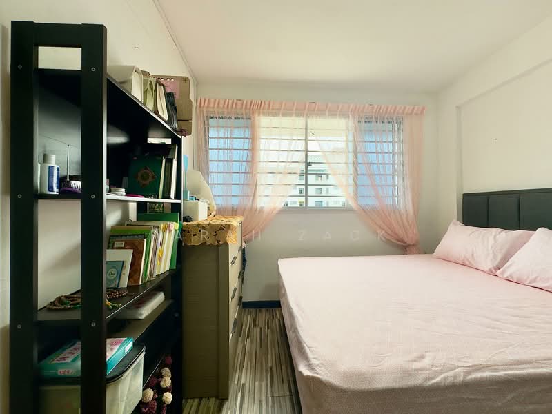 93 Paya Lebar Way, 93 Paya Lebar Way, 2 Bedrooms, 624 sqft, HDB Flat For Sale, by Farah Zack, 500135205 - Bedroom - PropertyGuru.com.sg