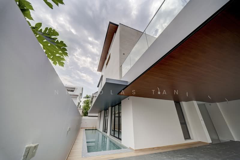 4 Brockhampton drive serangoon gardens, Brockhampton drive, 6 Bedrooms, 7,460 sqft, Semi-Detached House For Rent, by Nicholas Tan, 500135230 - Exterior - PropertyGuru.com.sg