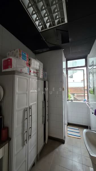 Bukit Timah Road near Newton, , 2,200 sqft, Office For Rent, by James Chui, 500135235 - Bathroom - CommercialGuru.com.sg