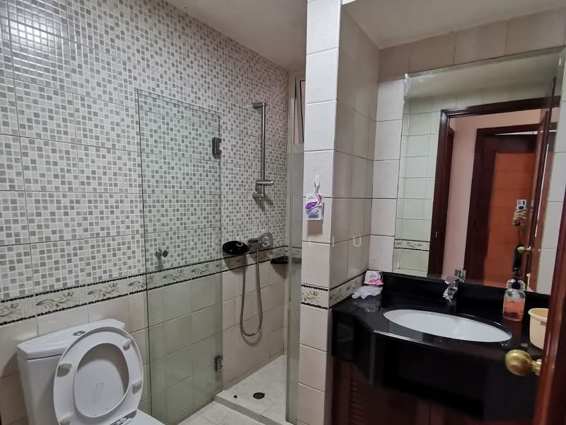 Yishun Emerald, 20 Canberra Drive, 2 Bedrooms, 1,001 sqft, Condominium For Rent, by Jess Liu, 500135244 - Bathroom - PropertyGuru.com.sg