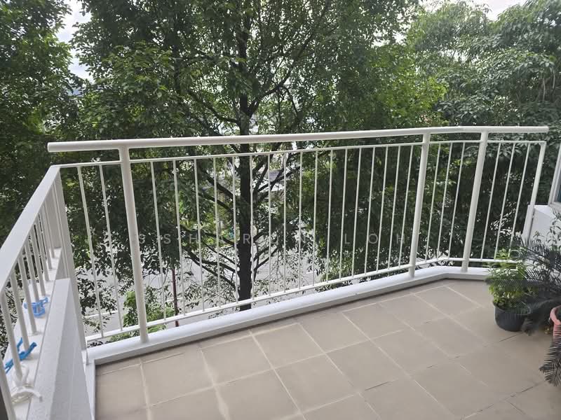 Kovan Melody, 21 Kovan Road, 3 Bedrooms, 1,227 sqft, Condominium For Rent, by Ssharon Loh, 500135253 - Balcony - PropertyGuru.com.sg