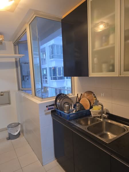 Kovan Melody, 21 Kovan Road, 3 Bedrooms, 1,227 sqft, Condominium For Rent, by Ssharon Loh, 500135253 - Kitchen - PropertyGuru.com.sg