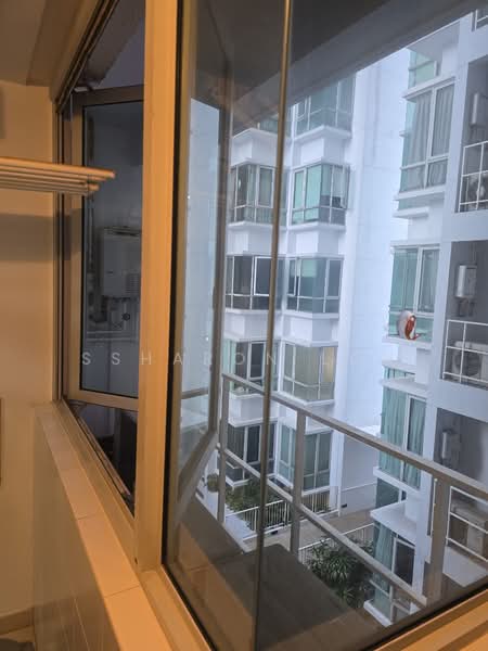 Kovan Melody, 21 Kovan Road, 3 Bedrooms, 1,227 sqft, Condominium For Rent, by Ssharon Loh, 500135253 - Balcony - PropertyGuru.com.sg