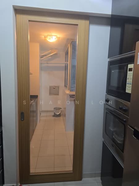 Kovan Melody, 21 Kovan Road, 3 Bedrooms, 1,227 sqft, Condominium For Rent, by Ssharon Loh, 500135253 - Kitchen - PropertyGuru.com.sg