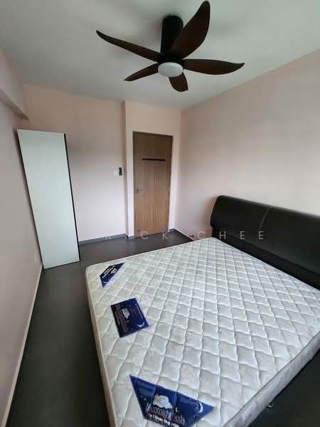 688 Jurong West Central 1, 688 Jurong West Central 1, Room Rental, 126 sqft, HDB Flat For Rent, by Patrick Chee, 500135261 - Bedroom - PropertyGuru.com.sg
