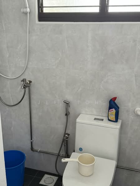 440 Fajar Road, 440 Fajar Road, 3 Bedrooms, 1,292 sqft, HDB Flat For Rent, by Jeff Toh, 500135265 - Bathroom - PropertyGuru.com.sg