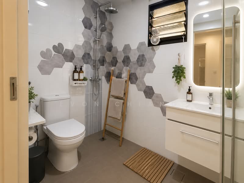 274A Compassvale Bow, 274A Compassvale Bow, 3 Bedrooms, 1,216 sqft, HDB Flat For Sale, by Evon Chiang, 500135267 - Bathroom - PropertyGuru.com.sg